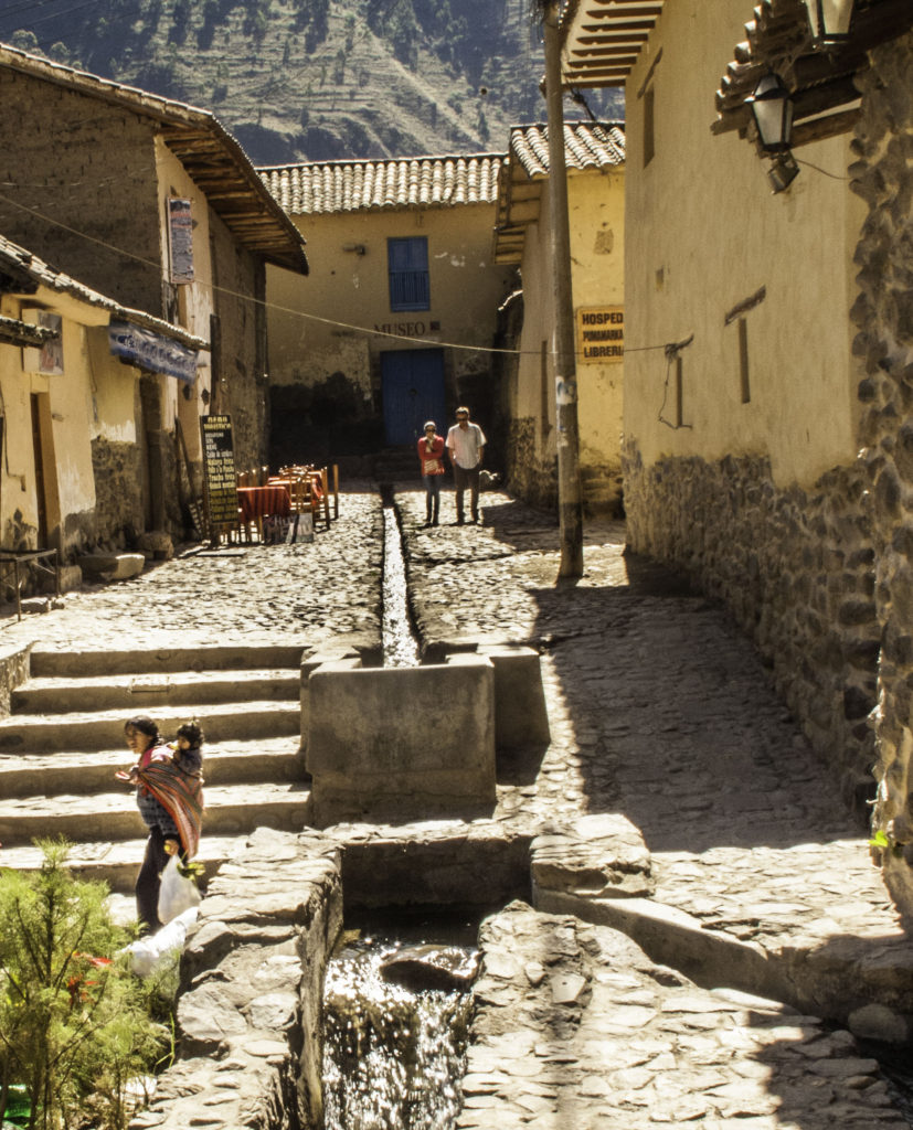 Inca water systems still functioning in Ollantaytambo after more than 400 yrs, Road to Machu Picchu, Cusco region, Peru