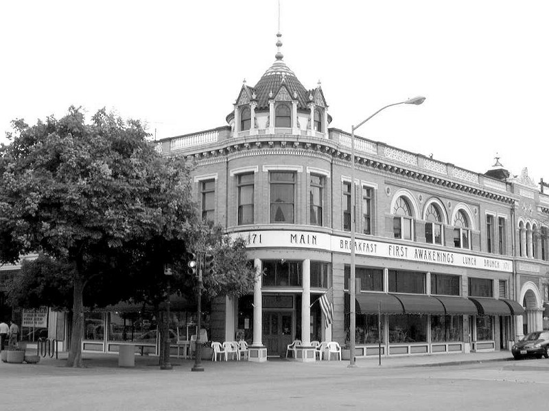 In Steinbeck's time a former Bank at 171 Main Street, Something to do in Salinas, California