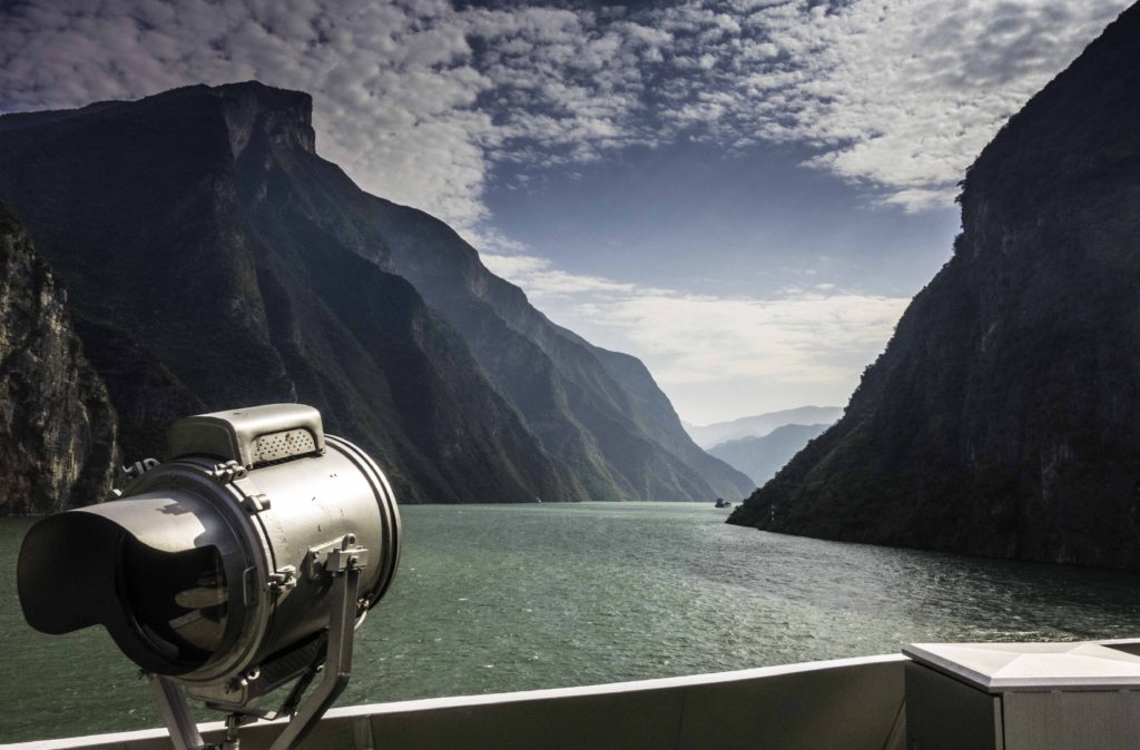 Entering Qutang Gorge, Yangtze River Three Gorges Cruise, Chongquing, China