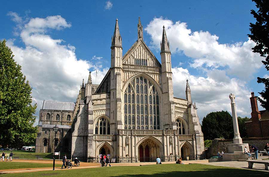 Masterpiece Mystery Tour, Winchester Cathedral., Midsomer Counties, Great Britain, England, UK