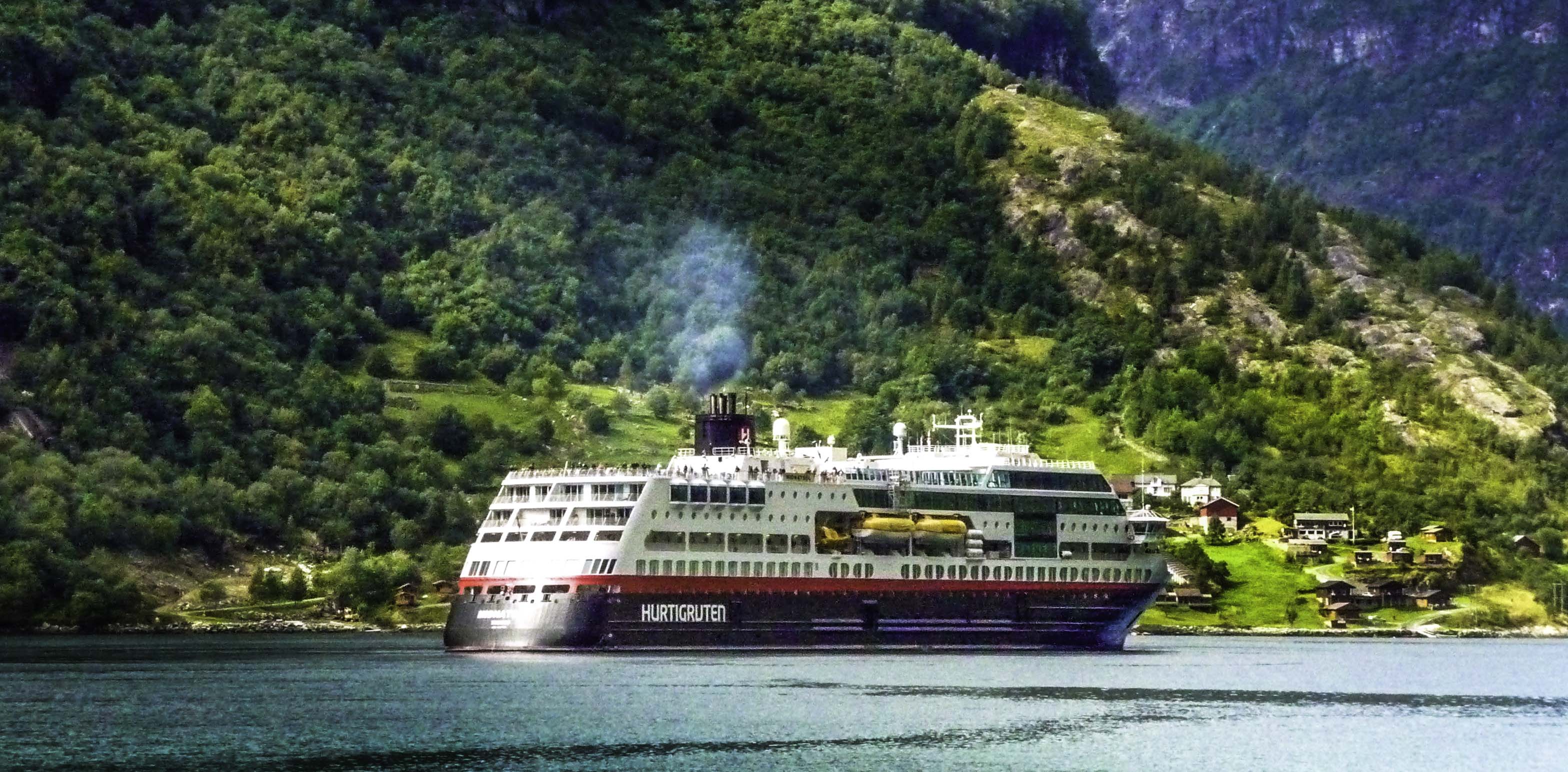 Cruising Norway S Fjords Aboard Hurtigruten S Ship Midnatsol Travel Examiner