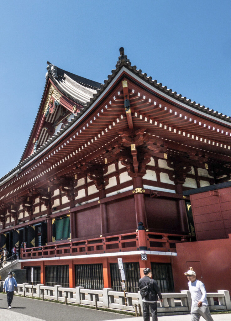 Senso-ji Buddhist Temple, Asakusa District, Tokyo, Japan